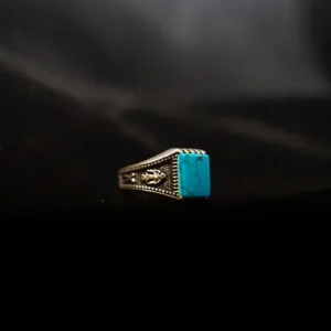 Blue stone set in 925 silver